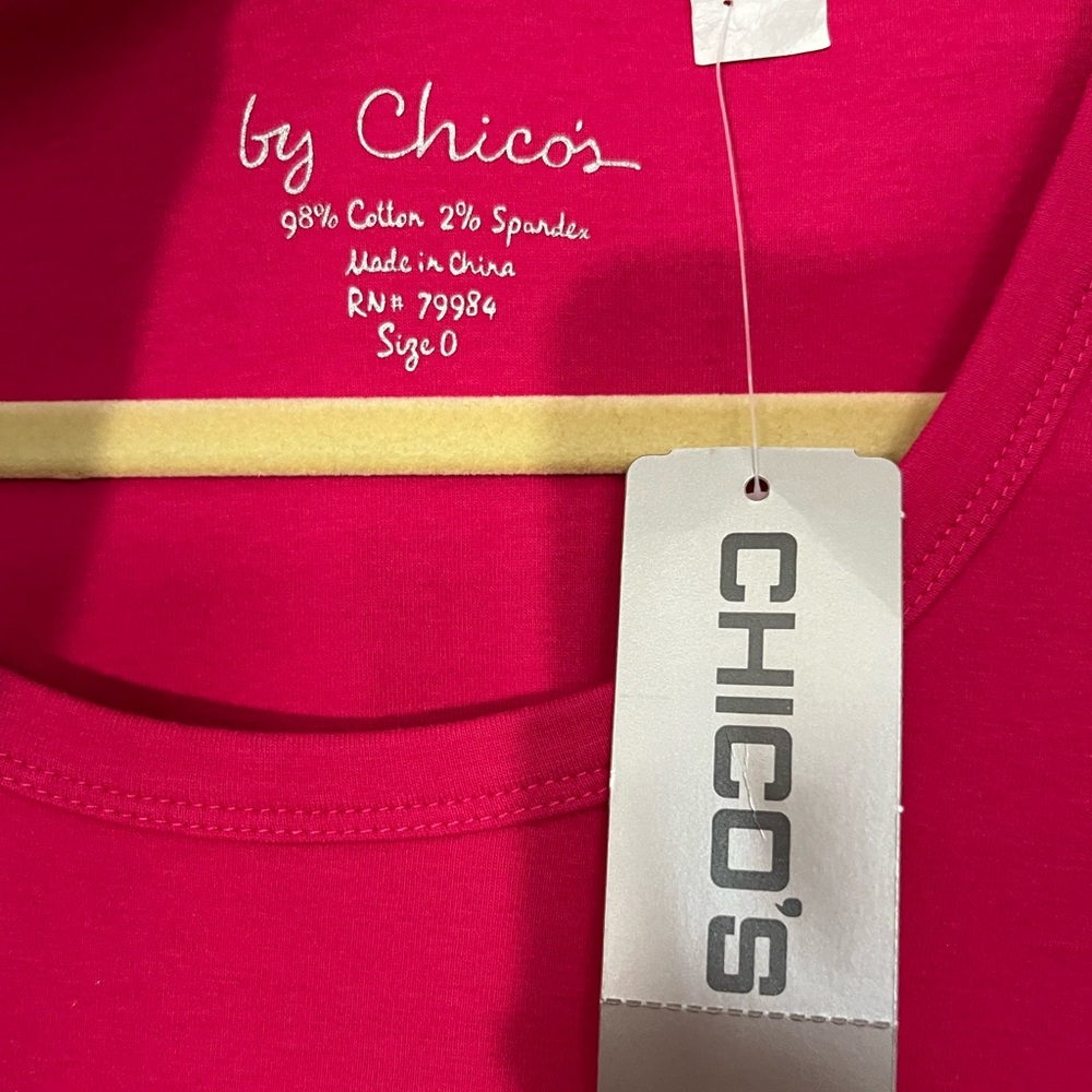 NEW Chico’s Top - Picture 3 of 4